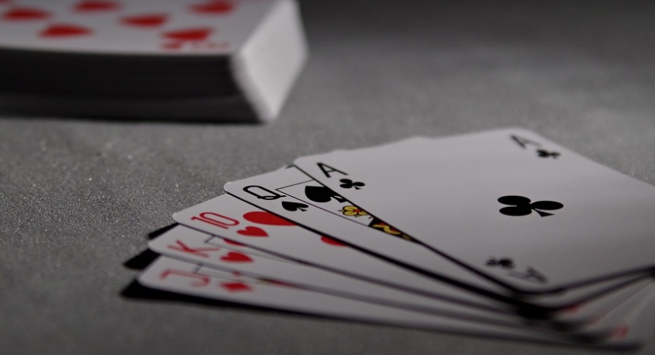 Try these smart moves in a rummy card game to win