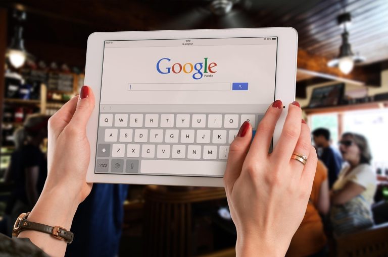 Bar, ipad, mockup — Call Centre Strategies to Cut Wait Times