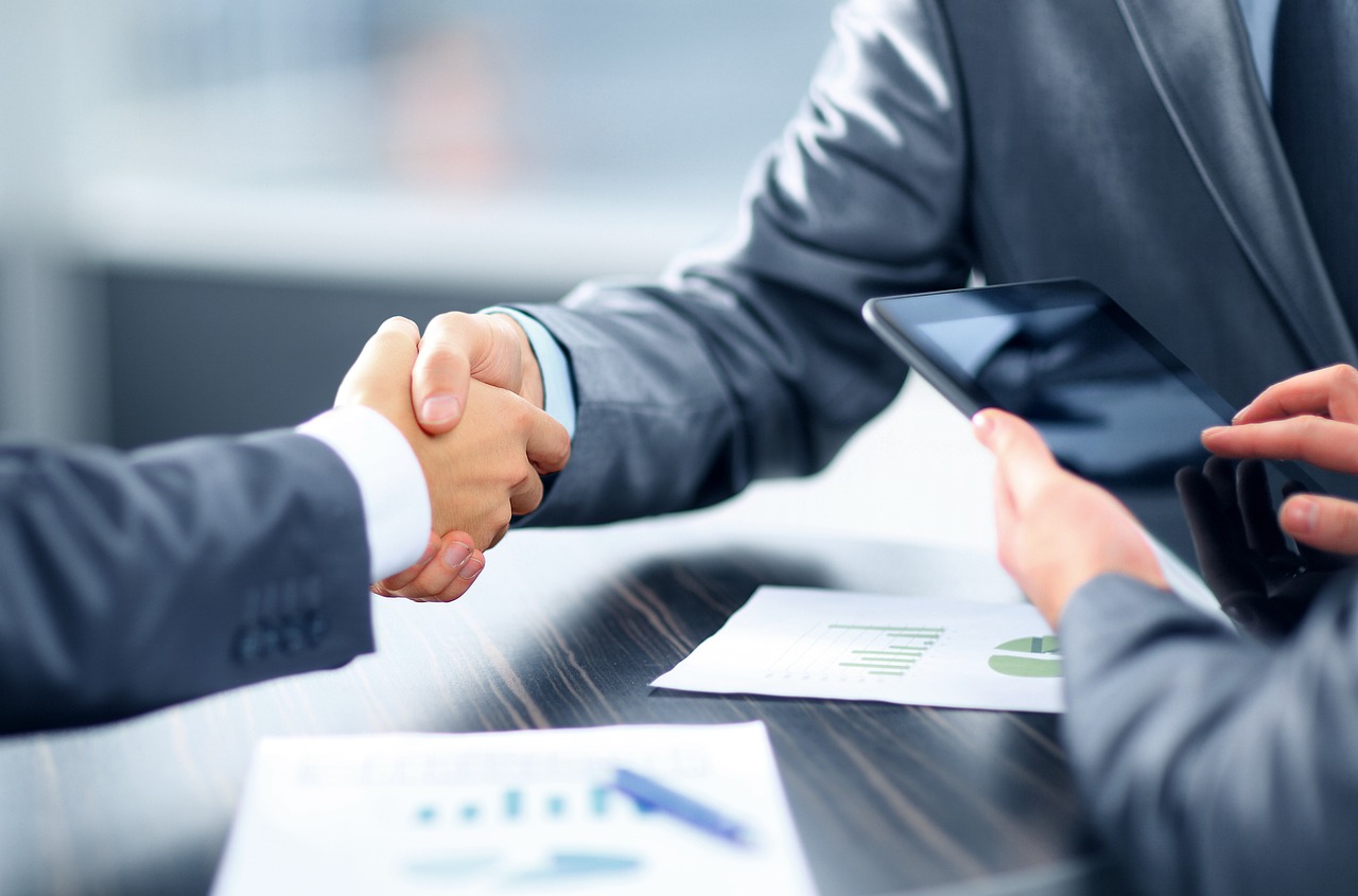 Finance, bank, banking — Finding the best forex brokers
