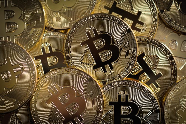 Finance, currency, bitcoin — Top 20 Tips on The Educational Resources and Availability for New Investors In Cryptocurrency