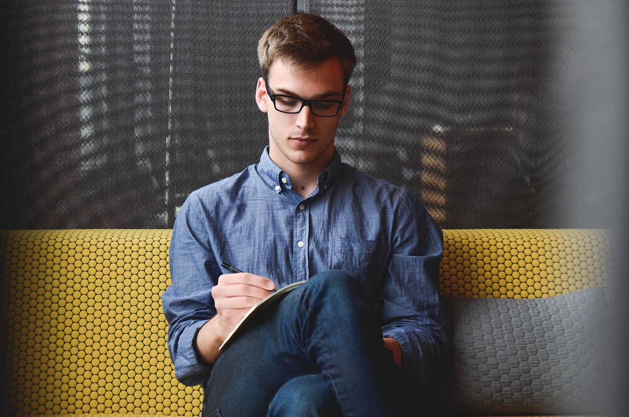 Entrepreneur, start-up, man — Understanding sizes, limitations and permits for skip hire