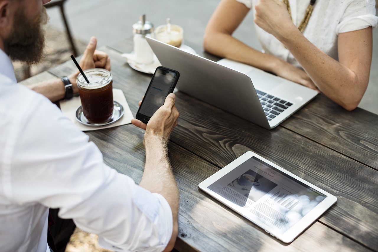 Agreement, brainstorming, coffee — What is a Health Insurance?