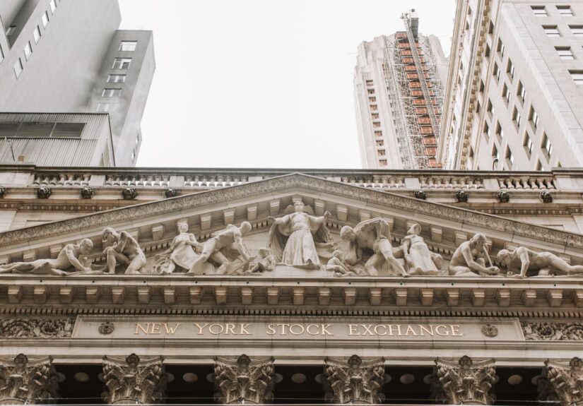 Wall Street ends lower